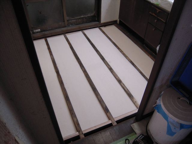 床下断熱工事完工後