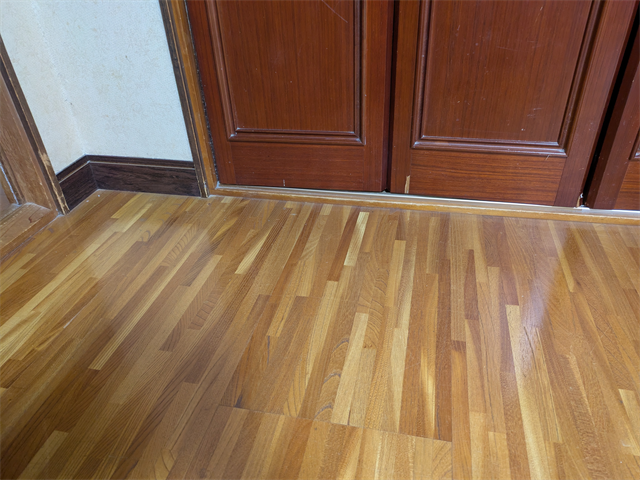 クローゼットの敷居