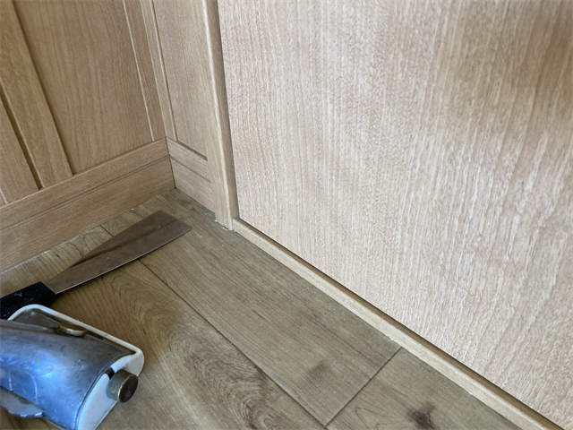 壁際のクッションフロア敷設仕上げ