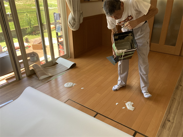 クッションフロア敷設専用接着剤