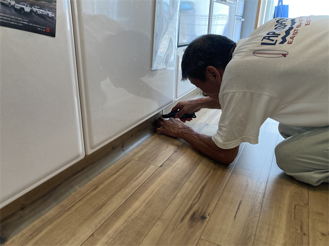 クッションフロアキッチン部分の端末処理