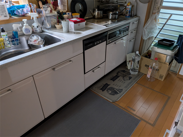 リフォーム前のキッチンの床の状況