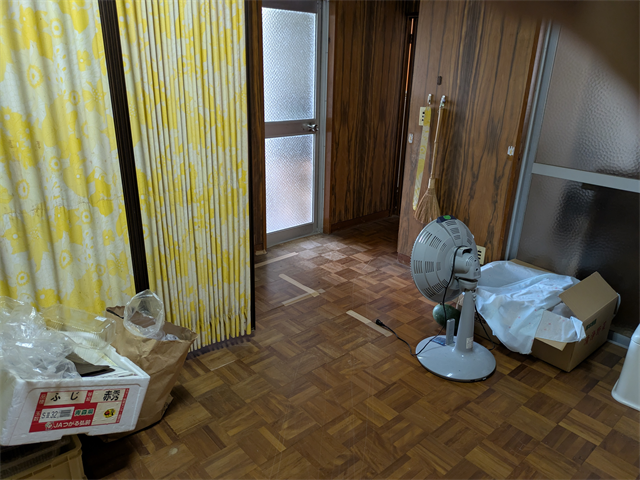 めくれてDIY補修した床