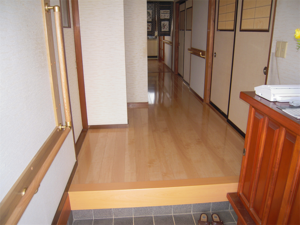 介護保険の住宅改修での床の増し張り施工後