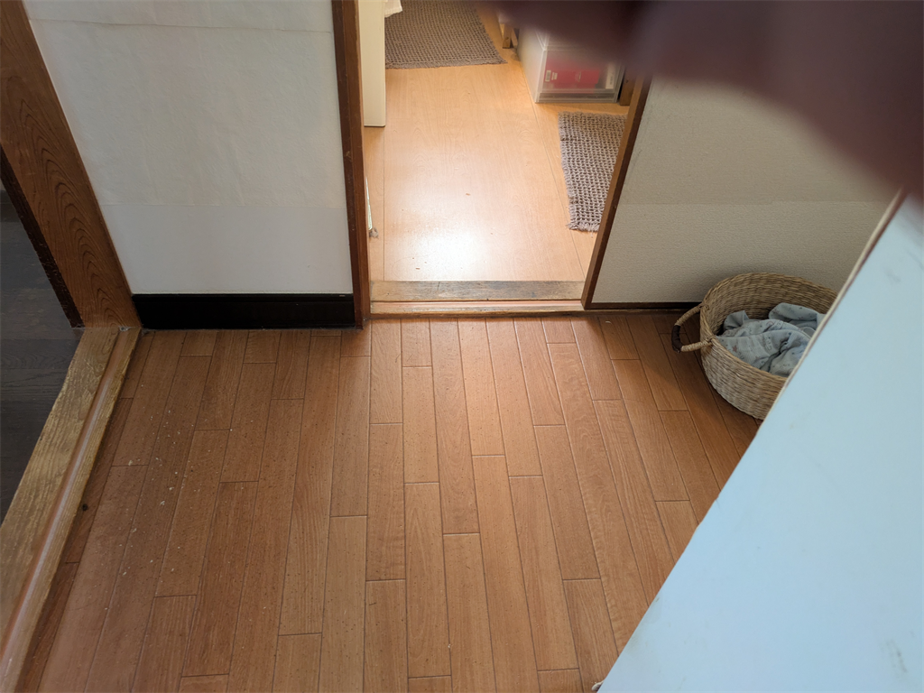 お部屋の敷居部分の段差