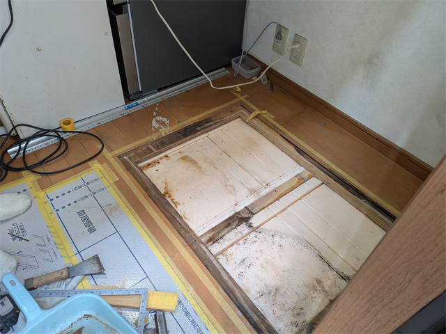 下地の下にある床下断熱材