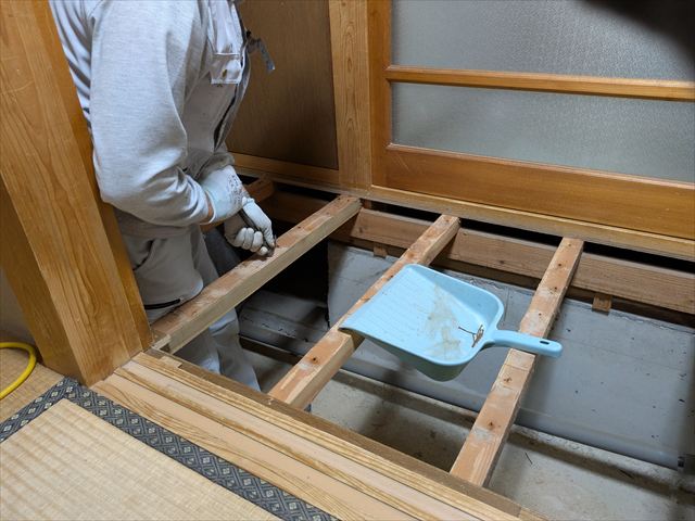 根太の釘とり