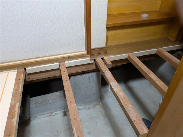 釘の処理が終わった根太