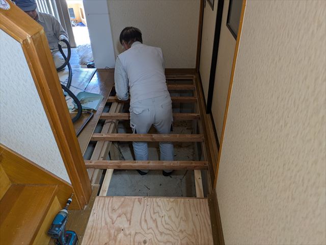 床組みの補修