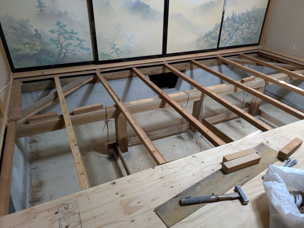 和室の床下の床組み
