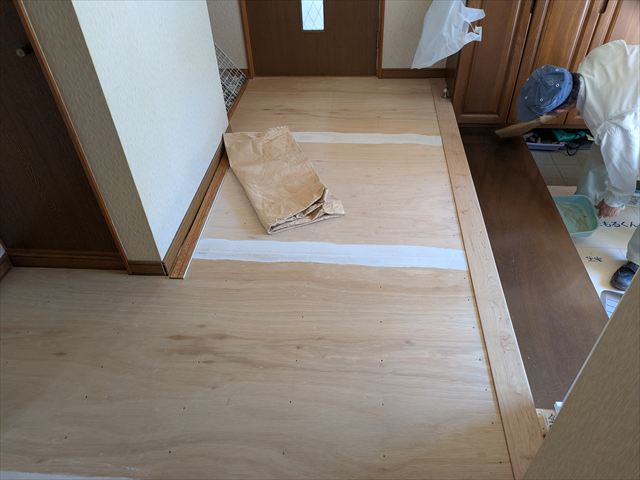 パテによる凸凹補修完了