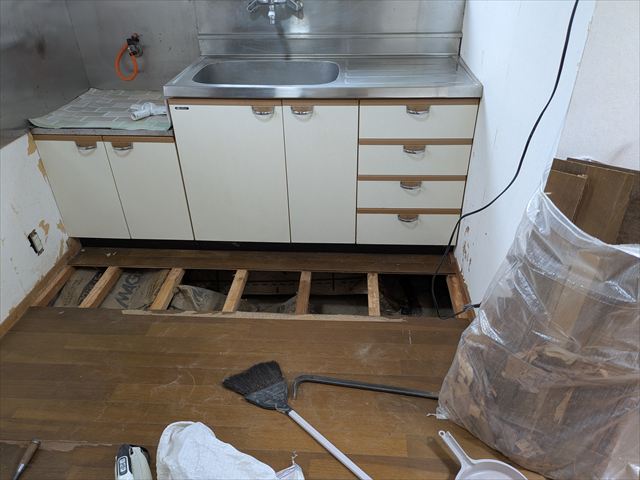 床の開口